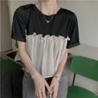 Short-sleeve Ruffle T-shirt Black & White - One Size
