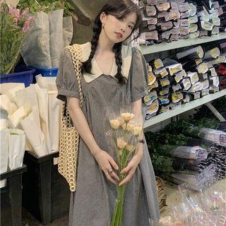Short-sleeve Contrast Collar Mini Smock Dress Beige & Grayish Blue - One Size