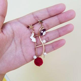 Non-matching Rabbit & Fan Dangle Earring As Shown In Figure - One Size