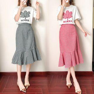 Set: Short-sleeve Print T-shirt + Plaid Midi Skirt
