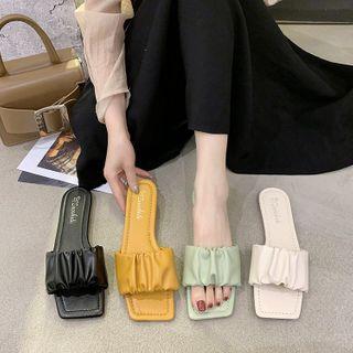 Square-toe Shirred Flat Slide Sandals