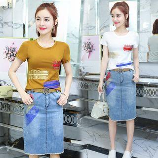 Set: Printed Short-sleeve T-shirt + Denim Midi Skirt