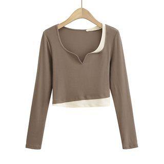 Mock Two Piece V-neck Cropped T-shirt