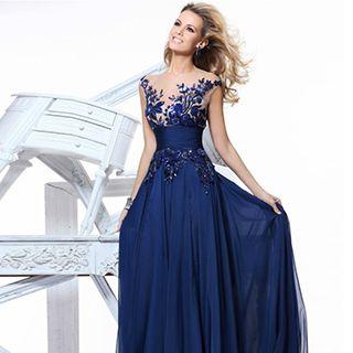 Sleeveless Lace Embroidered Evening Gown