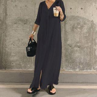 Elbow-sleeve Front-slit Maxi Shift Dress Black - One Size