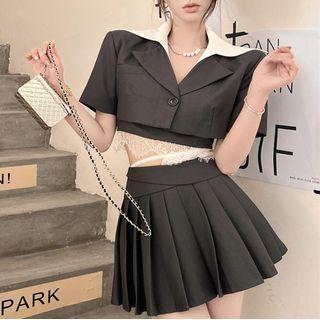 Short-sleeve Cropped Blazer / Halter Top / Pleated Mini Skirt
