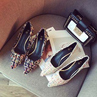 Pointed Toe Kitten Heel Pumps