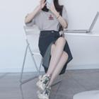 Elbow-sleeve Print T-shirt / Slit Denim Midi Pencil Skirt