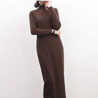 Turtleneck Long-sleeve Midi Straight-fit Dress