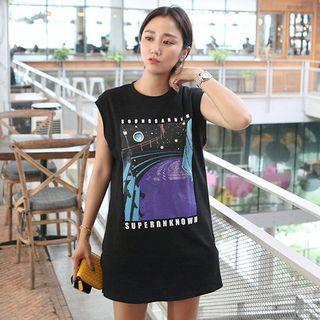 Graphic Sleeveless Top