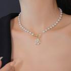 Flower Faux Pearl Pendant Necklace White Faux Pearl - Gold - One Size