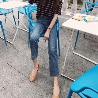 Straight Cut Cropped Jeans