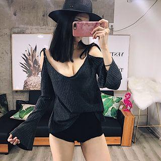 Tie-shoulder Plain Knit Top