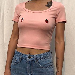 Strawberry Short-sleeve Crop T-shirt