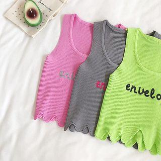 Scalloped Hem Lettering Sleeveless Knit Top