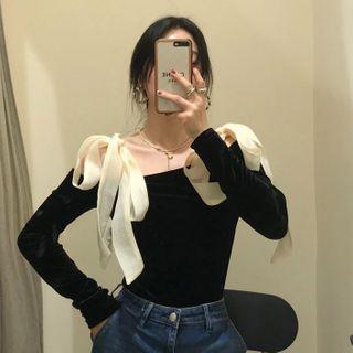 Cold-shoulder Bow Blouse Black - One Size
