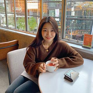 V-neck Regular-fit Sweater