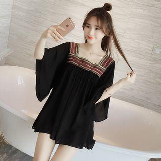 Elbow-sleeve Embroidered Blouse / Dog Print T-shirt