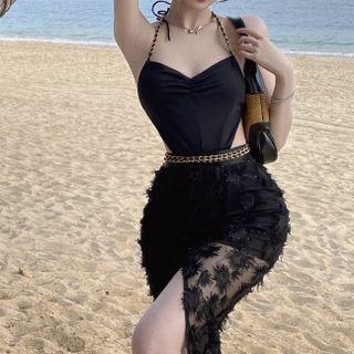Chain Strap Halter Top / Fringed Trim Mini Pencil Skirt