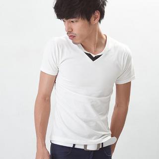 V-neck Contrast-trim T-shirt