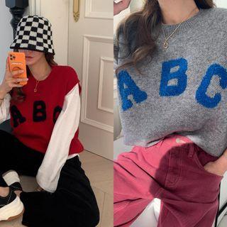 Dumble-letter Woolen Knit Vest