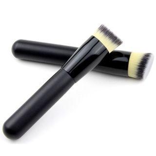 Angled Makeup Brush Black & White - One Size