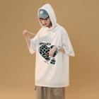 Elbow-sleeve Hooded Heart Print T-shirt