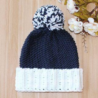 Two-tone Pom Pom Beanie