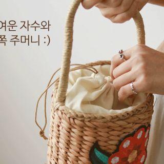 Flower-appliqu  Rattan Bucket Bag