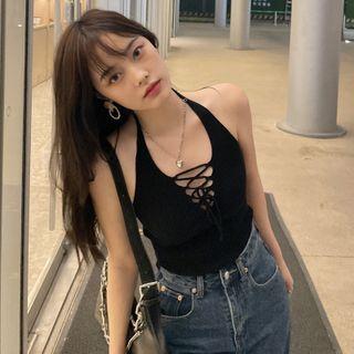 Halter-neck Tie-strap Knit Top