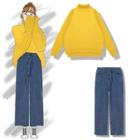 Turtleneck Sweater / Straight-cut Jeans