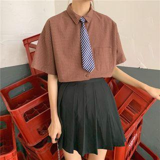 Plaid Short-sleeve Shirt With Tie
