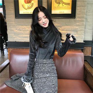 Furry Trim Long-sleeve T-shirt