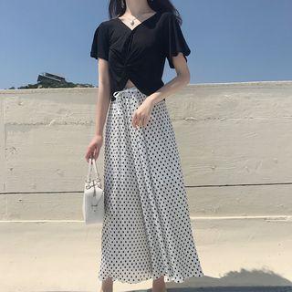 V-neck Short-sleeve T-shirt / Polka Dot Wide Leg Pants