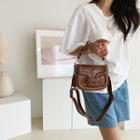 Bell-sleeve Lace-trim T-shirt