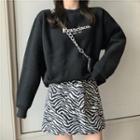 Lettering Sweatshirt / Zebra A-line Skirt