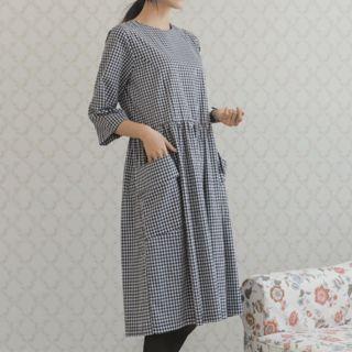 3/4-sleeve Dual-pocket Empire Dress