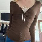 Plain Lace Paneled V-neck Ribbed T-shirt