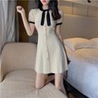 Contrast Trim Tie-neck Short-sleeve Knit Dress