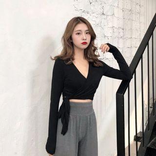 Long-sleeve V-neck T-shirt / Undershorts