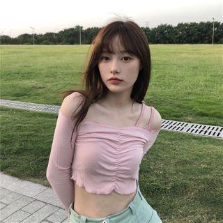 Cold-shoulder Shirred Cropped T-shirt
