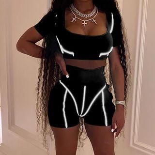 Set: Short-sleeve Cropped T-shirt + High-waist Biker Shorts