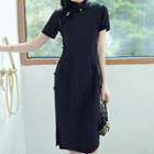 Short-sleeve Plain Sheath Qipao