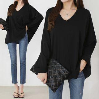 V-neck Extra-oversize T-shirt