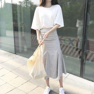 Set: Plain Short-sleeve T-shirt + Midi Skirt