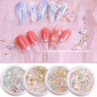 Flower / Butterfly Nail Art Decoration