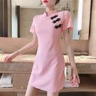 Plain Short-sleeve Sheath Qipao