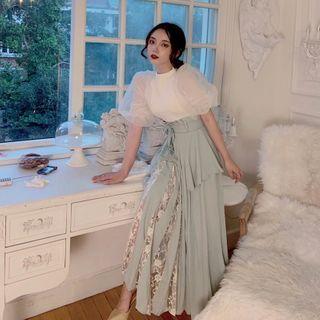 Short-sleeve Top / Lace Trim Midi A-line Skirt
