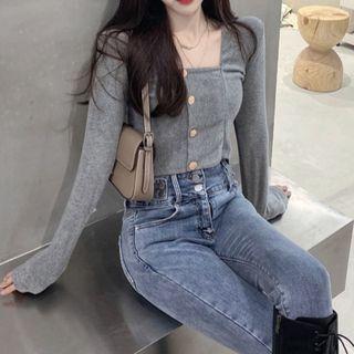 Square Collar Buttoned Cropped Knit Top