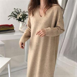 Long-sleeve V-neck Knit Midi Shift Dress